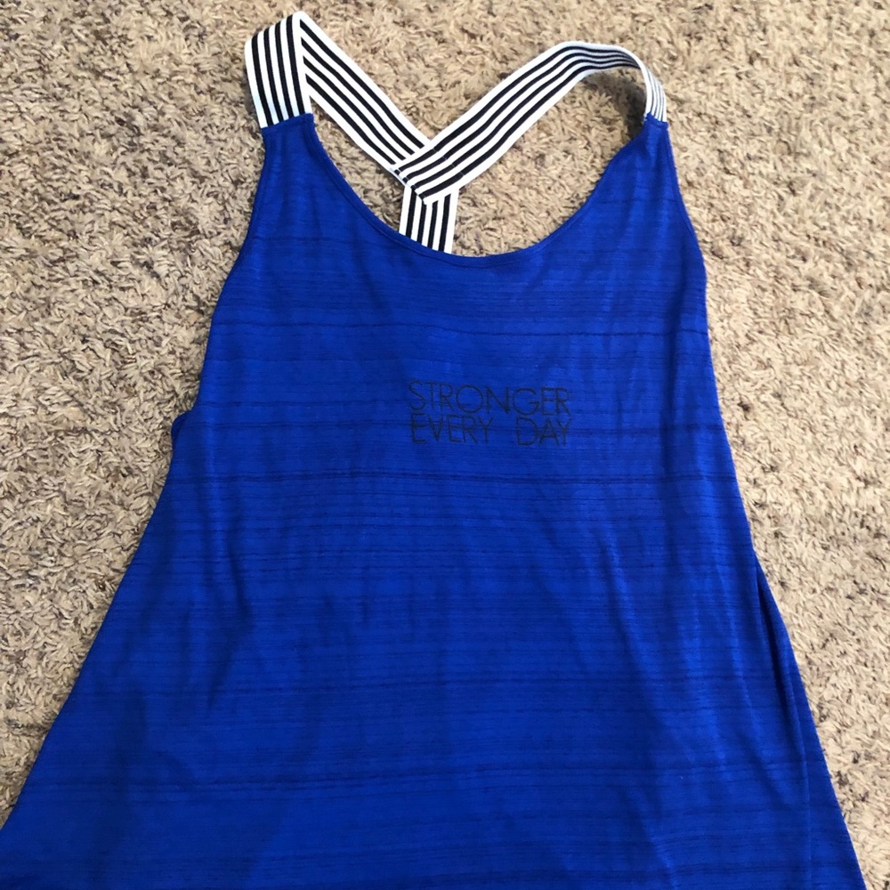Xersion workout top